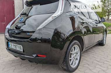 Хетчбек Nissan Leaf 2012 в Чернівцях