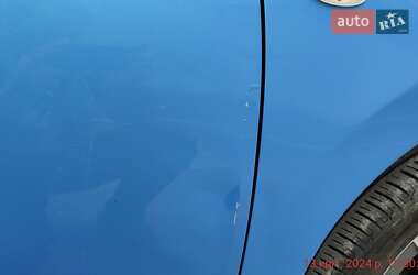 Хетчбек Nissan Leaf 2012 в 