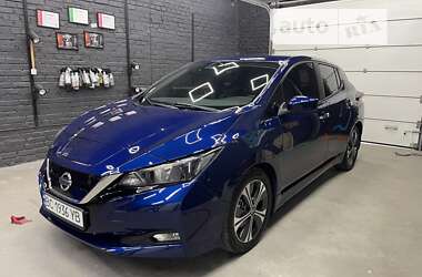 Хетчбек Nissan Leaf 2022 в Львові