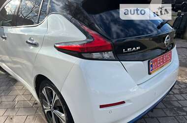Хэтчбек Nissan Leaf 2018 в Дубно