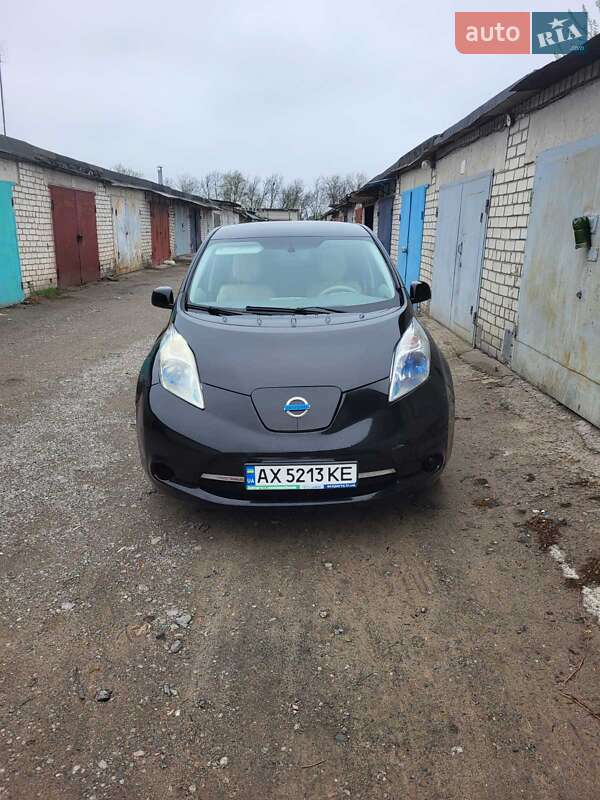 Хэтчбек Nissan Leaf 2011 в Харькове