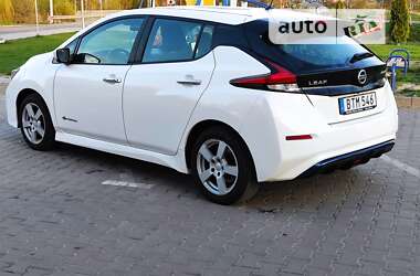 Хетчбек Nissan Leaf 2018 в Дубні