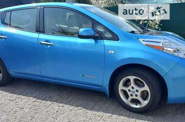 Хэтчбек Nissan Leaf 2012 в Киеве