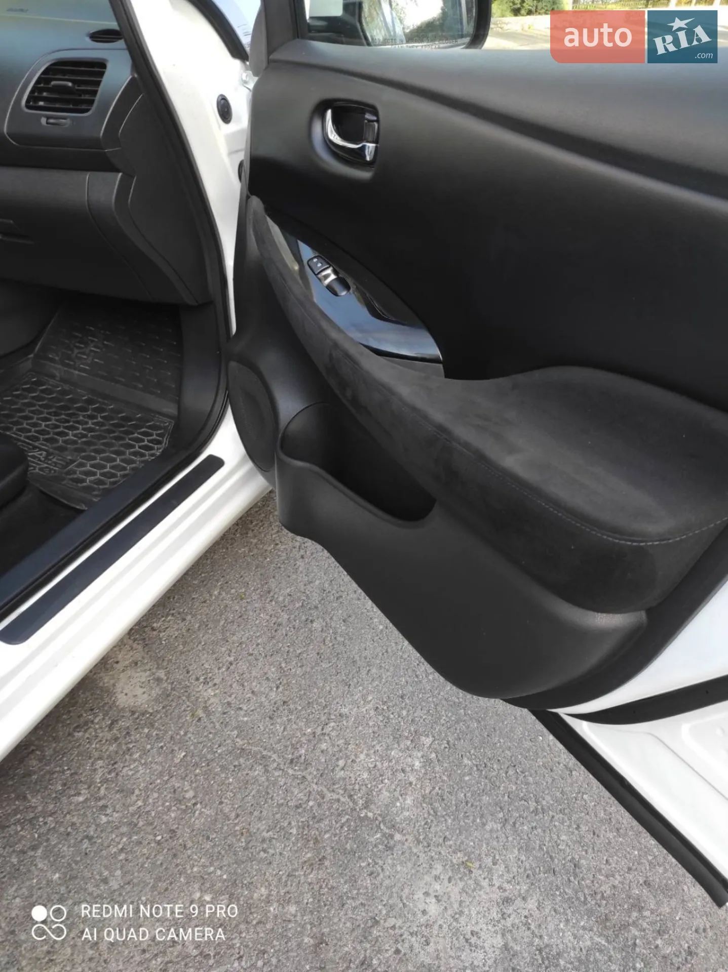 2013 Nissan Leaf - мініатюра 33