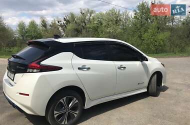 Хэтчбек Nissan Leaf 2018 в Полтаве