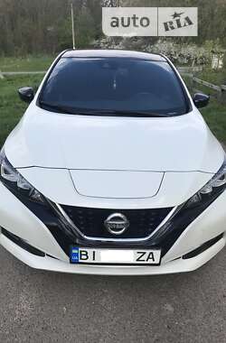 Хетчбек Nissan Leaf 2018 в Полтаві