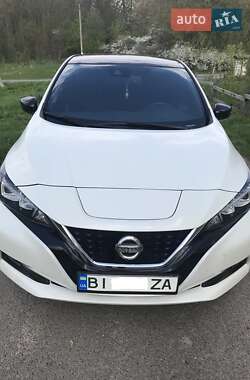 Хэтчбек Nissan Leaf 2018 в Полтаве