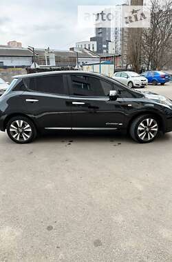 Хэтчбек Nissan Leaf 2013 в Харькове