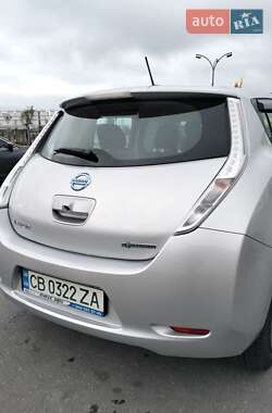 Хэтчбек Nissan Leaf 2015 в Полтаве