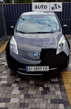 Хэтчбек Nissan Leaf 2015 в Киеве