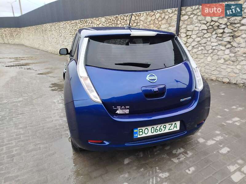Хэтчбек Nissan Leaf 2017 в Тернополе