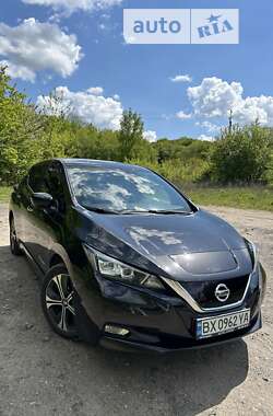 Хэтчбек Nissan Leaf 2018 в Хмельницком