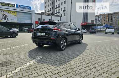 Хетчбек Nissan Leaf 2022 в Чернівцях