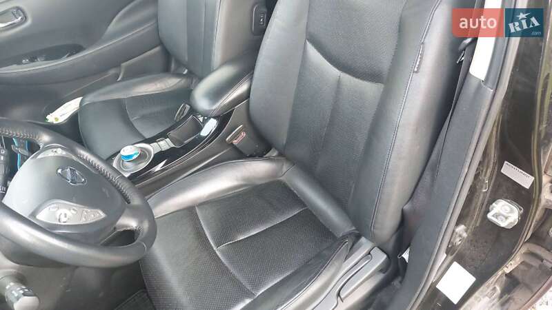 Хетчбек Nissan Leaf 2014 в Житомирі