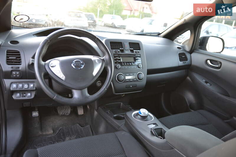 Хетчбек Nissan Leaf 2015 в Луцьку