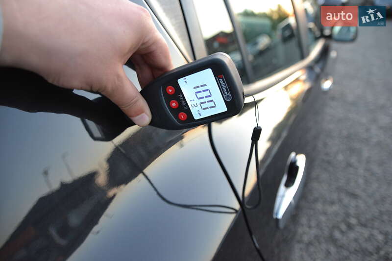 Хетчбек Nissan Leaf 2014 в Луцьку