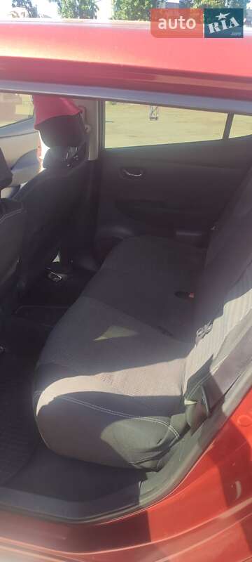 Хэтчбек Nissan Leaf 2014 в Киеве фото 18 Хэтчбек Nissan Leaf 2014 в Киеве