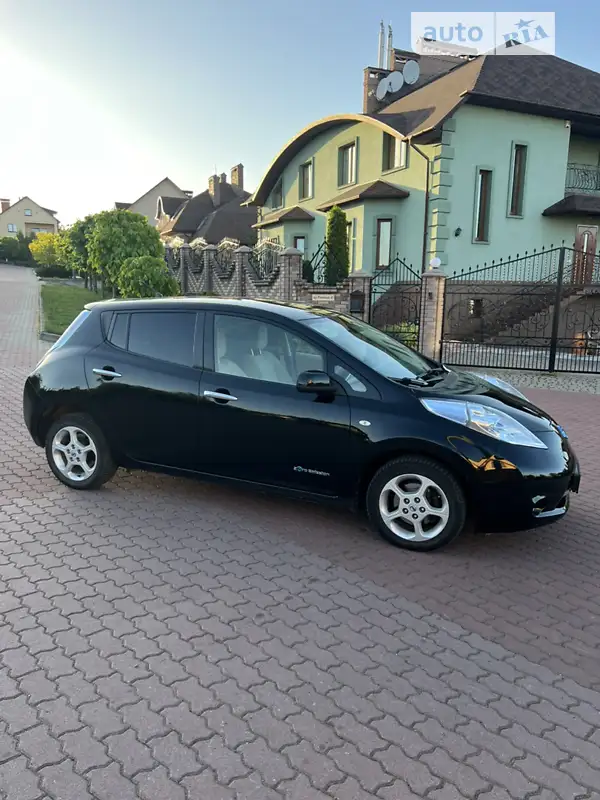 Nissan Leaf 2012