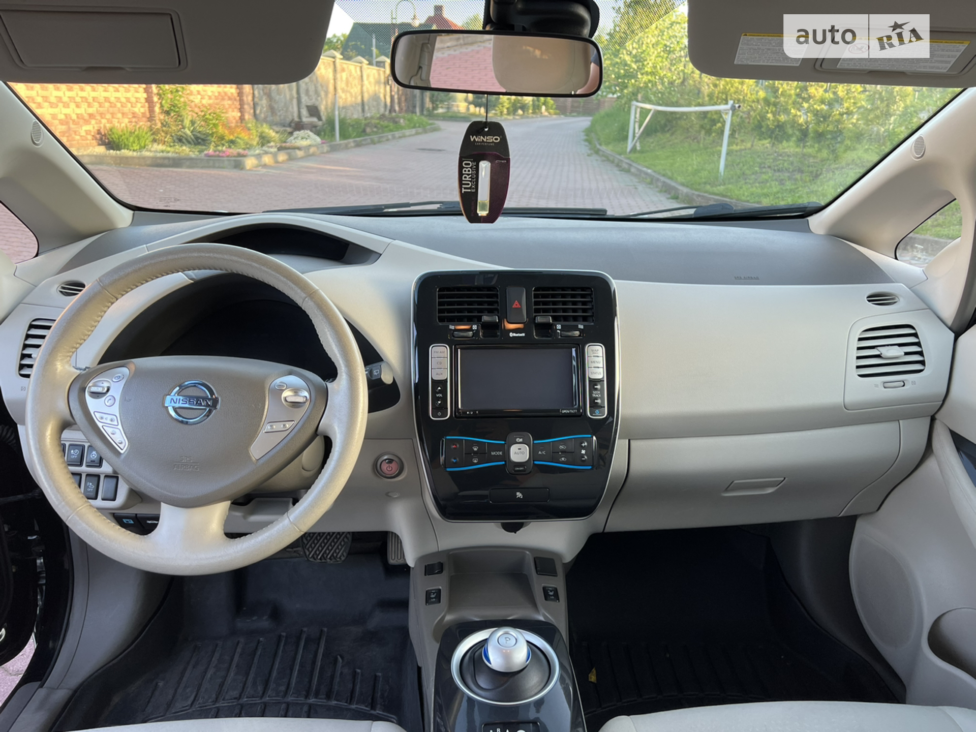 2012 Nissan Leaf - мініатюра 10