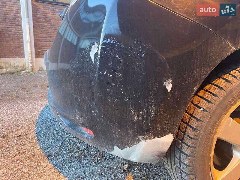 Хэтчбек Nissan Leaf 2012 в Виннице