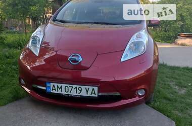 Хэтчбек Nissan Leaf 2013 в Овруче