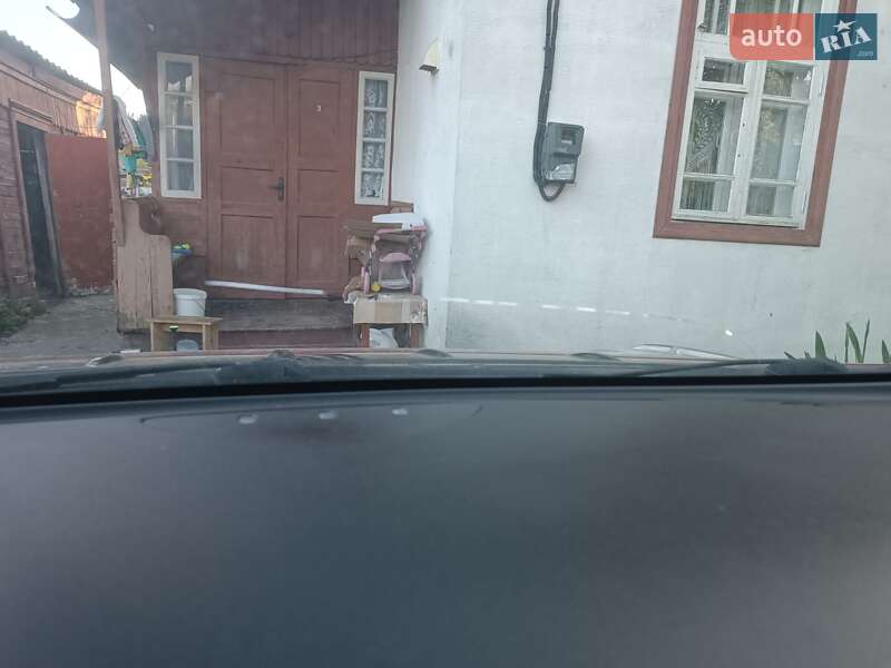 Хэтчбек Nissan Leaf 2013 в Овруче