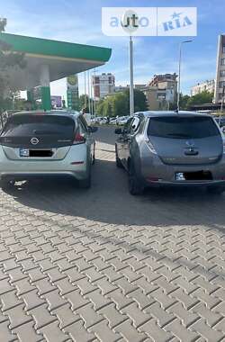 Хетчбек Nissan Leaf 2018 в Чернівцях