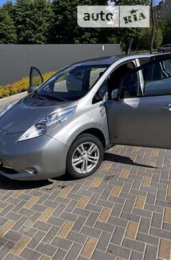 Хетчбек Nissan Leaf 2014 в Вінниці