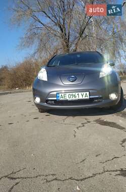 Хетчбек Nissan Leaf 2013 в Кривому Розі