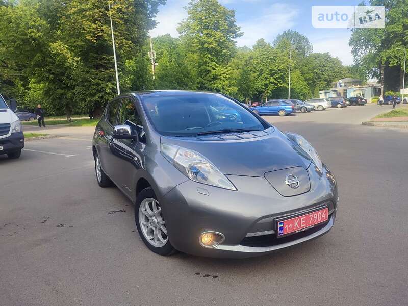 Хэтчбек Nissan Leaf 2014 в Виннице