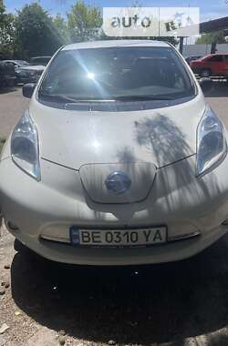 Хетчбек Nissan Leaf 2013 в Миколаєві