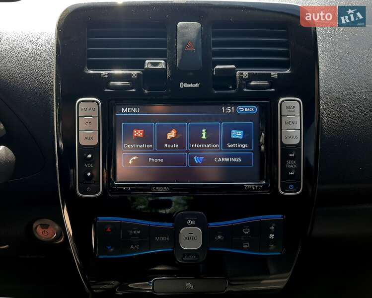 Хетчбек Nissan Leaf 2014 в Дніпрі