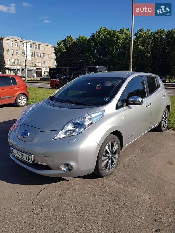 Хэтчбек Nissan Leaf 2014 в Харькове фото 10 Хэтчбек Nissan Leaf 2014 в Харькове