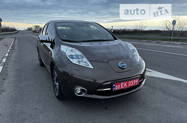 Хетчбек Nissan Leaf 2016 в Луцьку