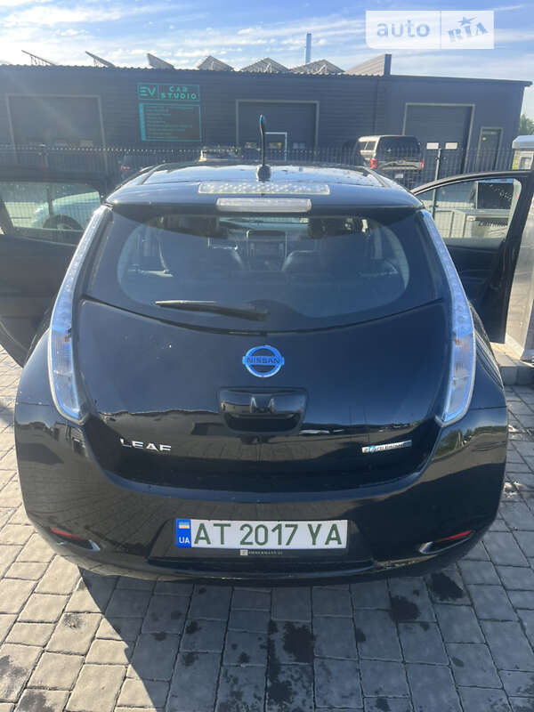 Хетчбек Nissan Leaf 2014 в Івано-Франківську