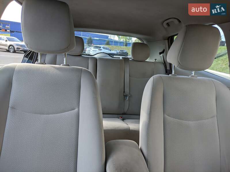 Хетчбек Nissan Leaf 2013 в Вінниці