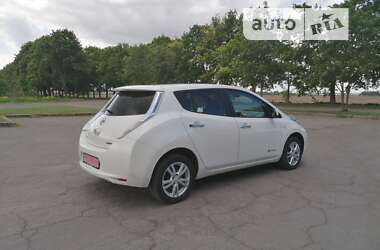 Хэтчбек Nissan Leaf 2014 в Владимир-Волынском