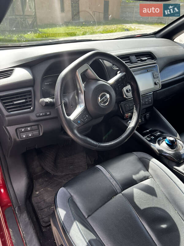 Хэтчбек Nissan Leaf 2018 в Любаре