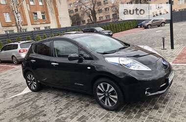 Хетчбек Nissan Leaf 2015 в Черкасах