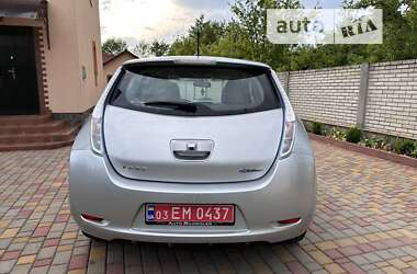 Хэтчбек Nissan Leaf 2011 в Ивано-Франковске