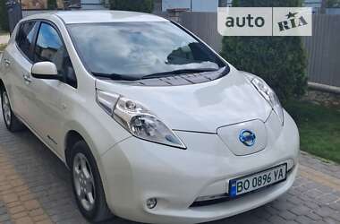 Хэтчбек Nissan Leaf 2015 в Тернополе