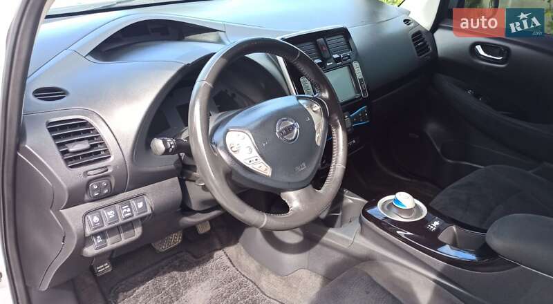 Хетчбек Nissan Leaf 2014 в Вінниці фото 14 Хетчбек Nissan Leaf 2014 в Вінниці