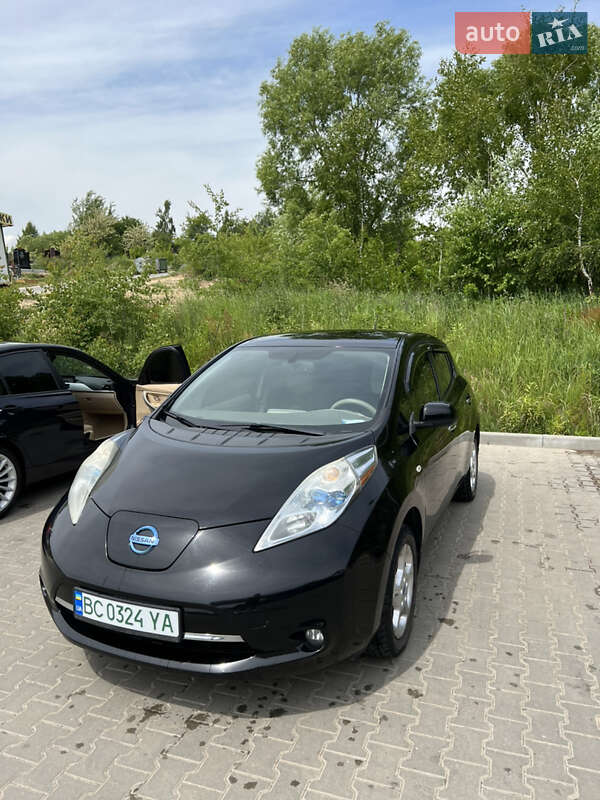 Хетчбек Nissan Leaf 2011 в Львові