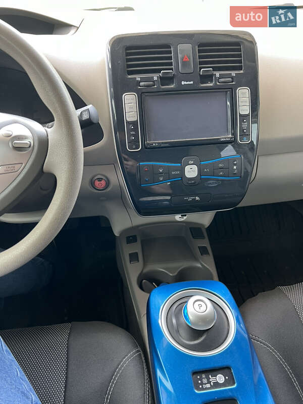 Хетчбек Nissan Leaf 2011 в Львові
