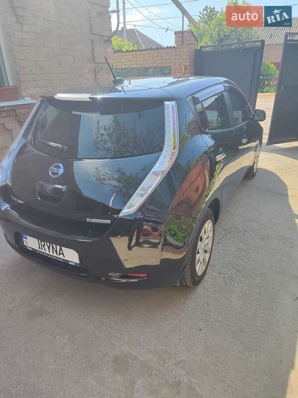 Хэтчбек Nissan Leaf 2014 в Кропивницком