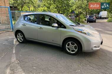 Хетчбек Nissan Leaf 2013 в Києві