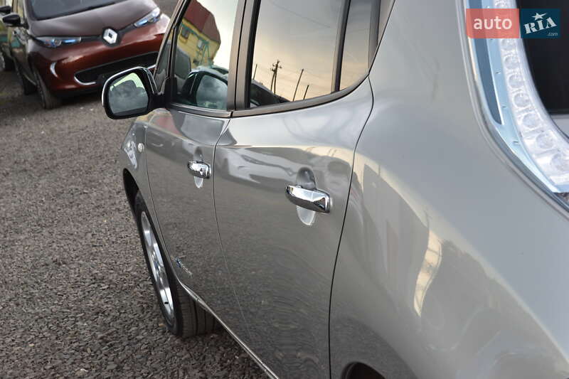 Хетчбек Nissan Leaf 2014 в Луцьку