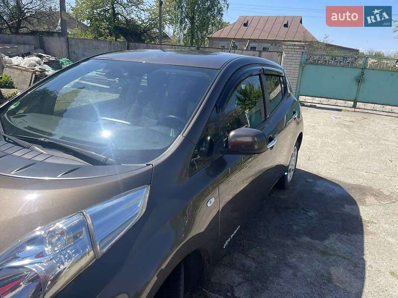 Хэтчбек Nissan Leaf 2016 в Броварах