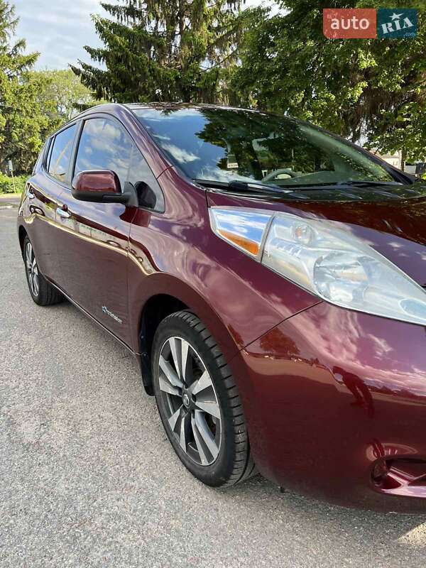 Хетчбек Nissan Leaf 2016 в Валках фото 5 Хетчбек Nissan Leaf 2016 в Валках