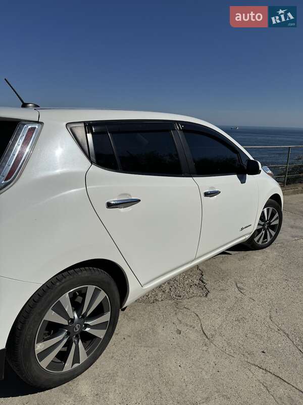Хэтчбек Nissan Leaf 2016 в Одессе фото 13 Хэтчбек Nissan Leaf 2016 в Одессе